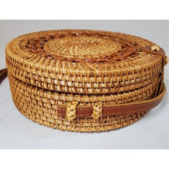 Rattan Woven Wicker Straw Round 7 in Crossbody Purse Handbag - Picture 5 of 7